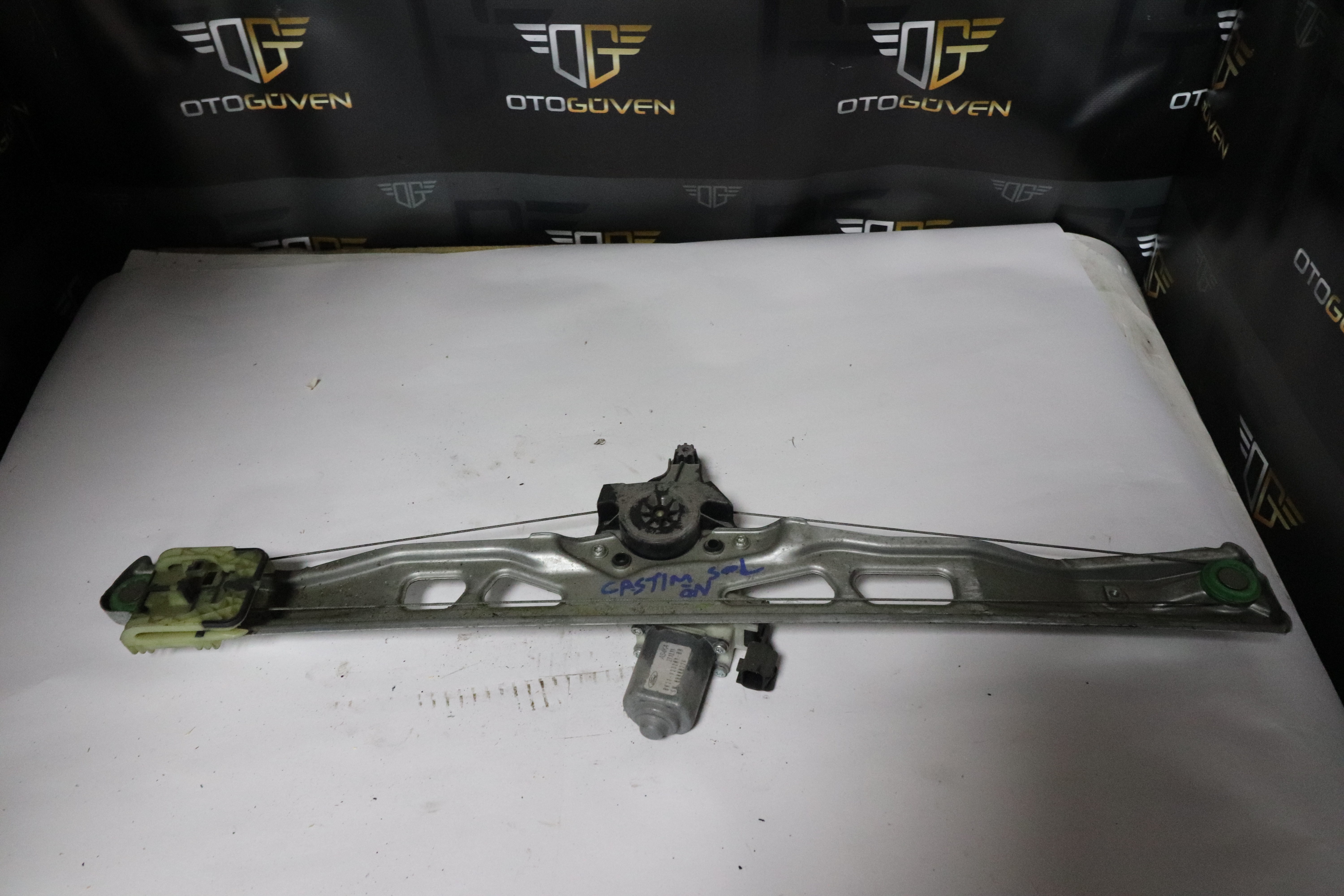 CUSTOM ÖN CAM KRİKOSU