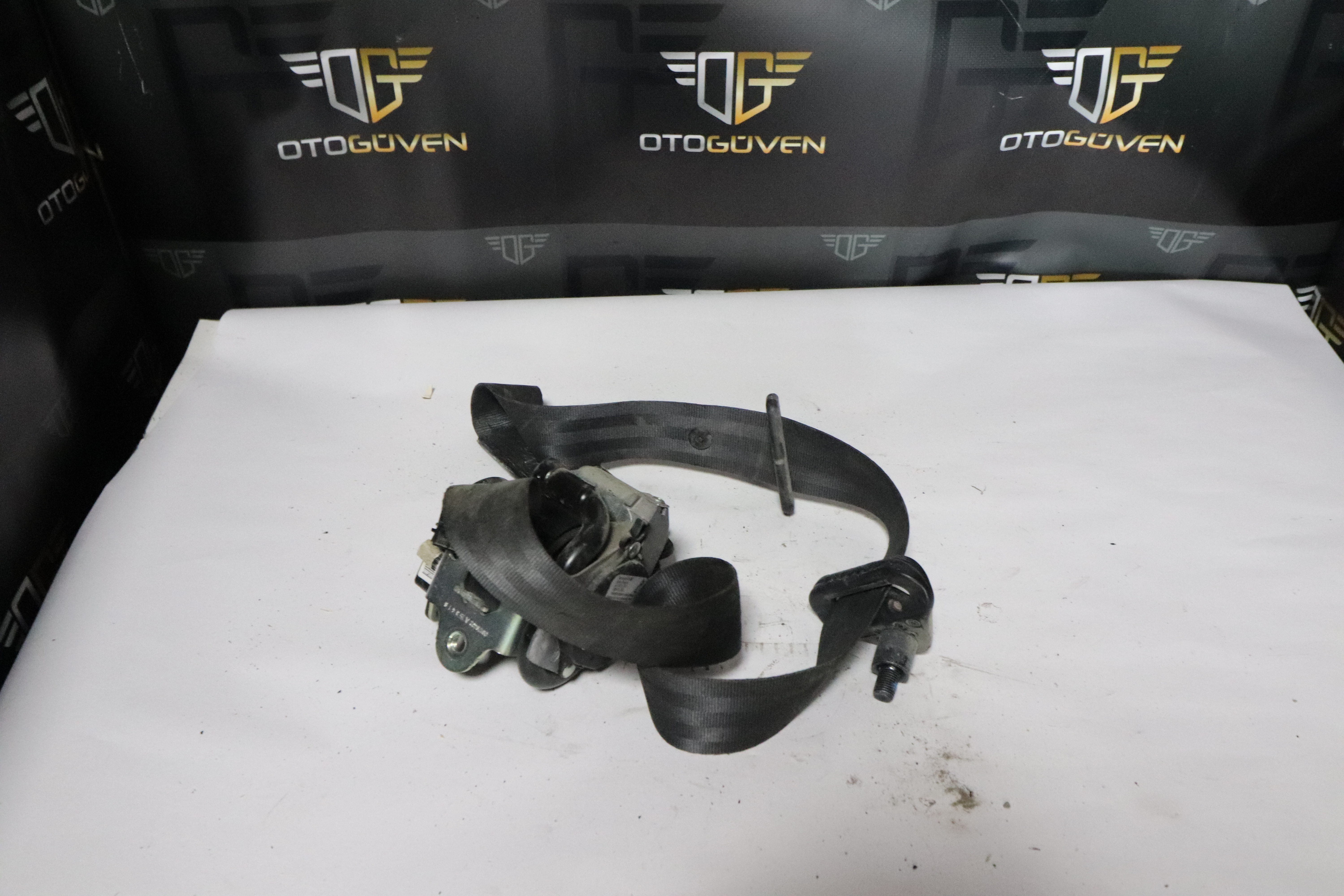 CUSTOM ÖN EMNİYET KEMERİ