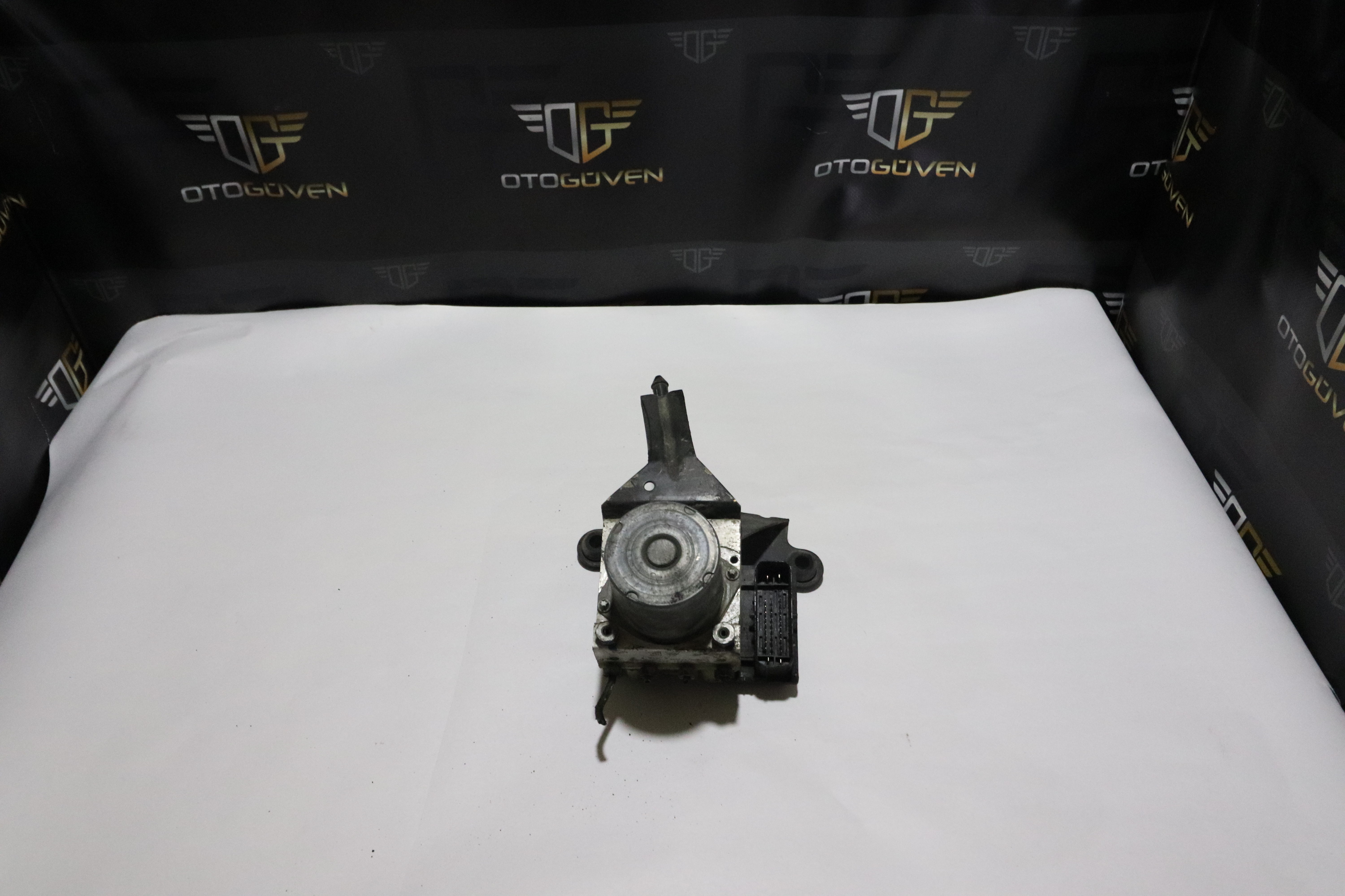 FORD CUSTOM ABS BEYNİ (2)