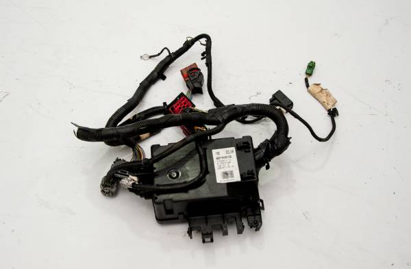 Ford Transit 2012–2017 363 Sigorta Kutusu