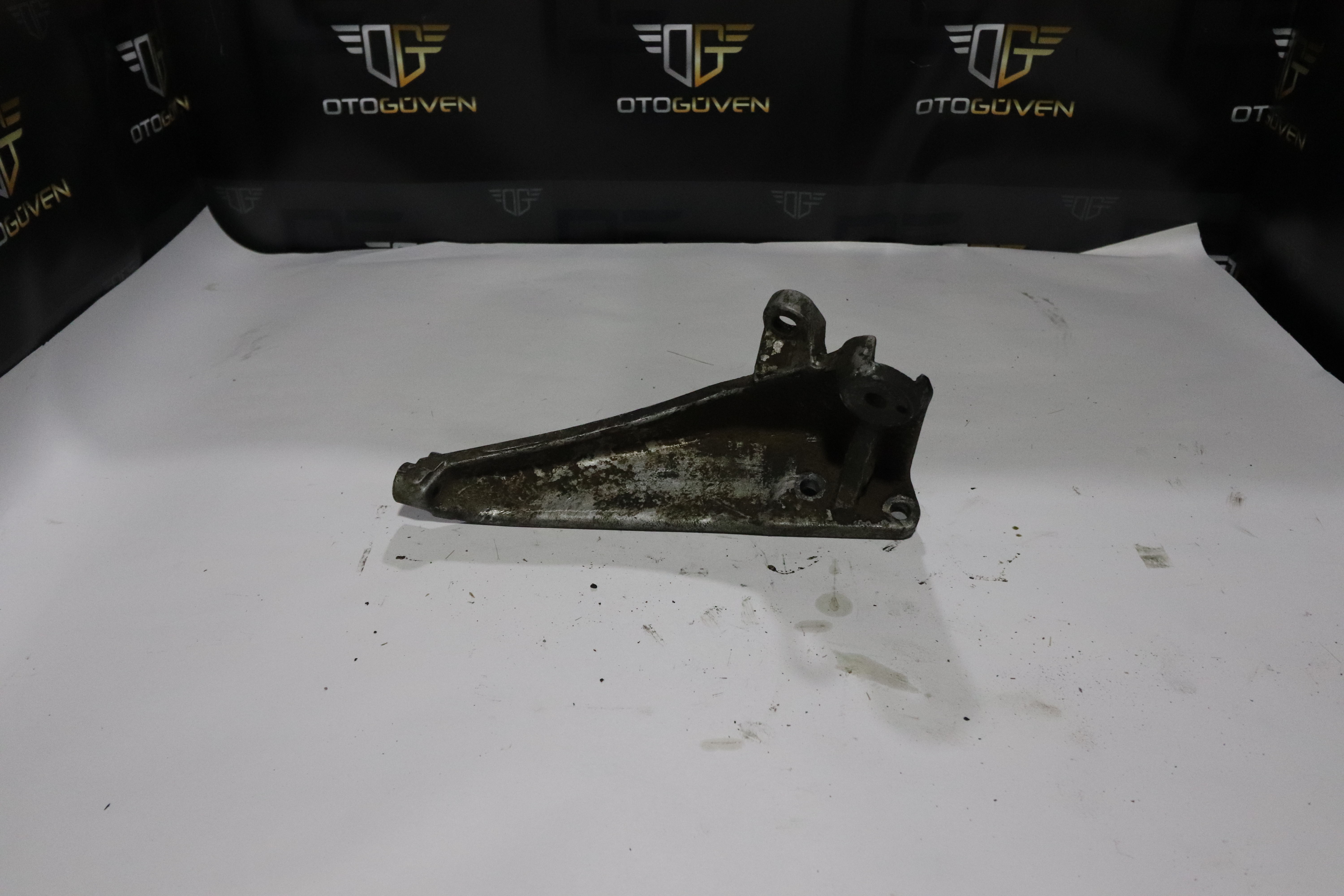 TRANSİT T15 MOTOR KULAĞI