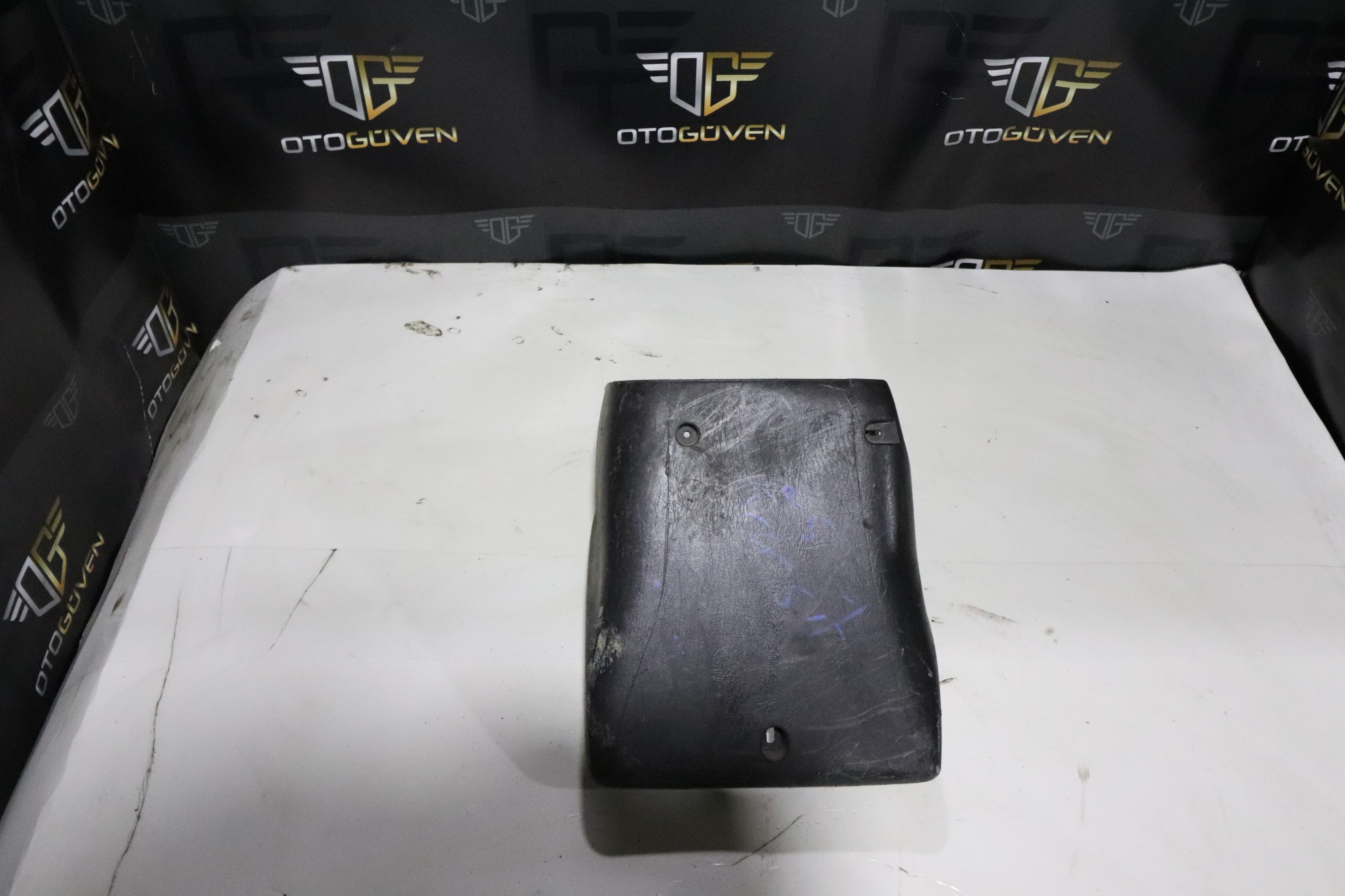 TRANSİT T15 SİNGER ALT PLASTİĞİ