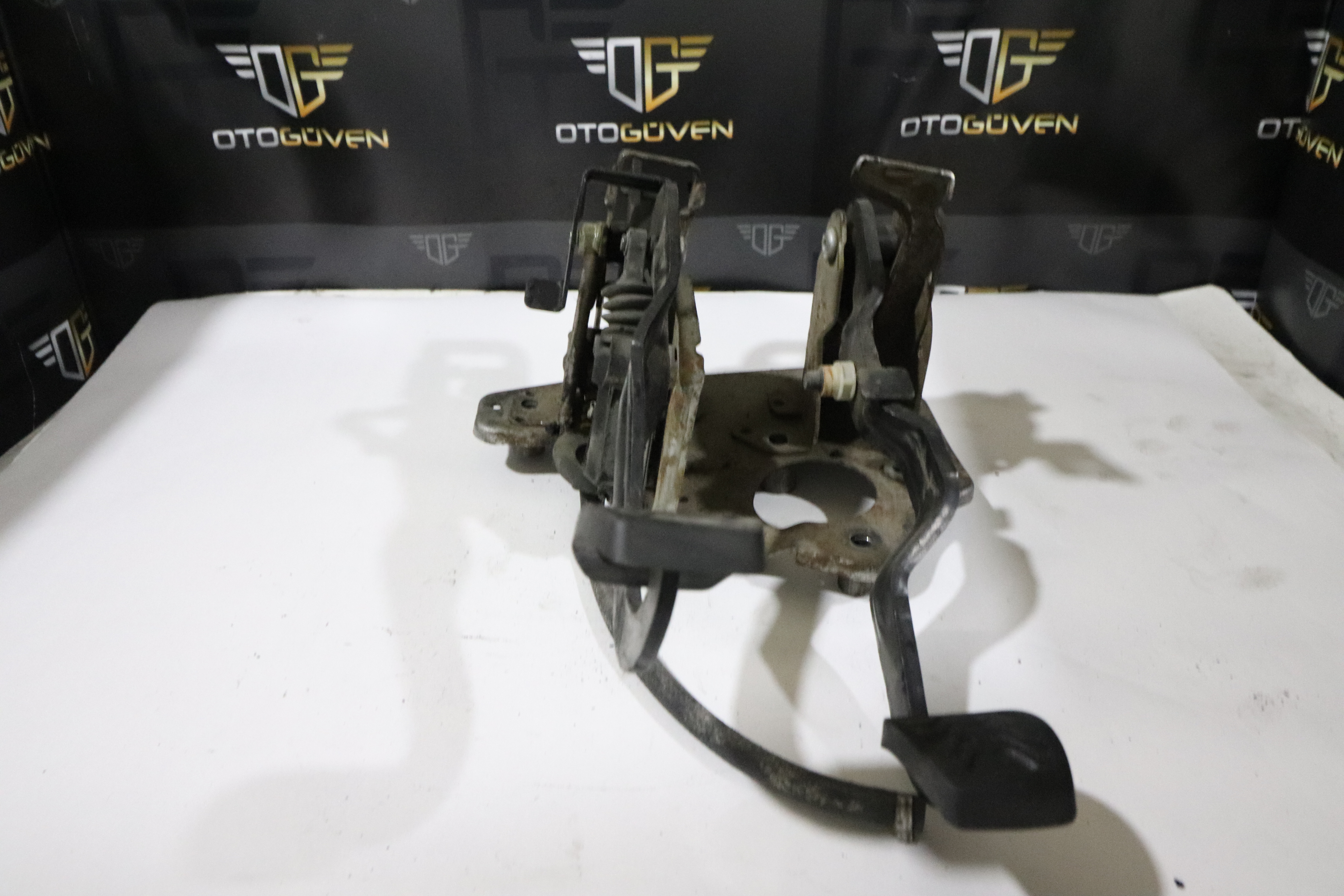 TRANSİT V155 GAZ PEDALI