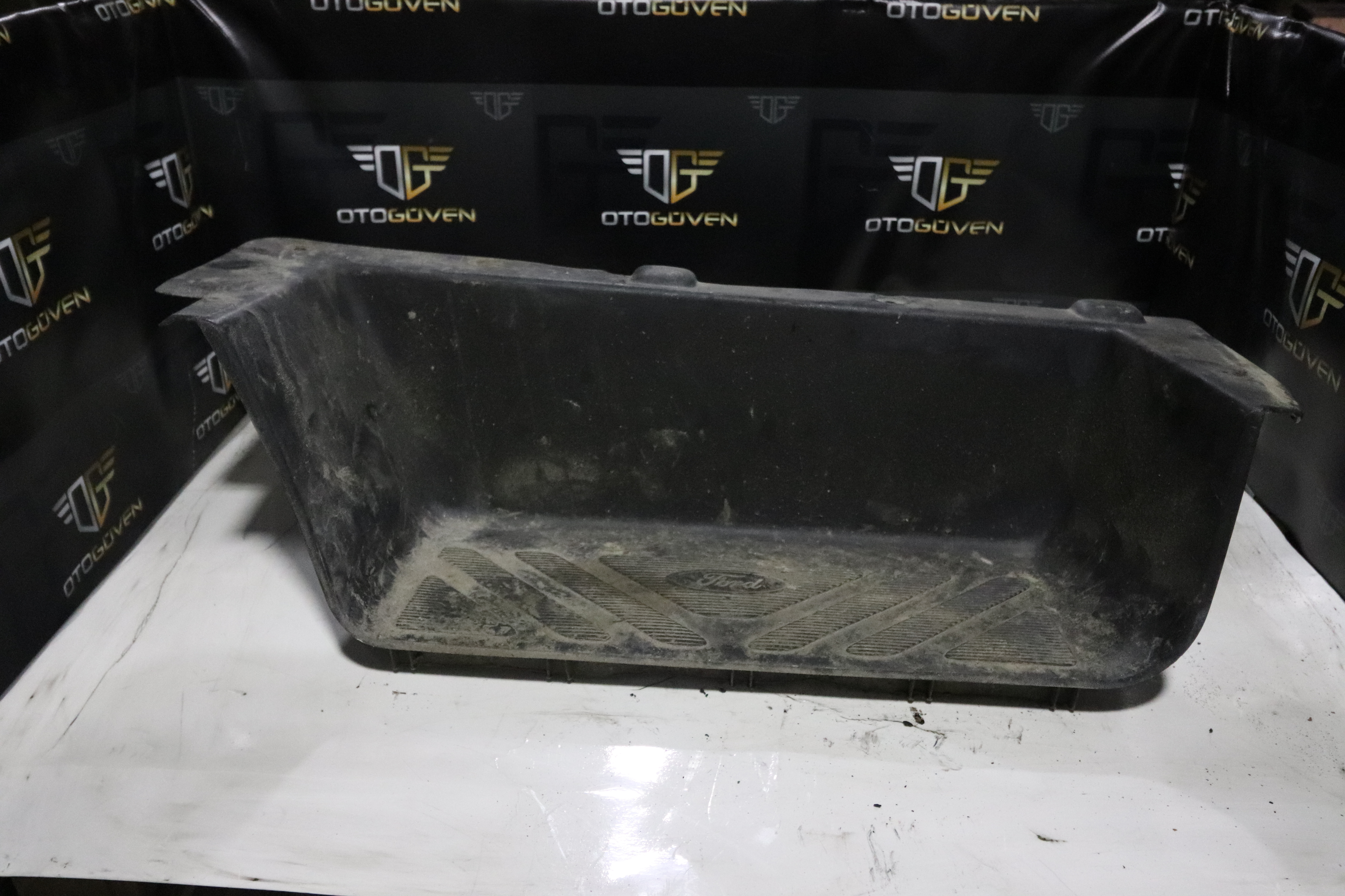 TRANSİT V184 BASAMAK PLASTİĞİ