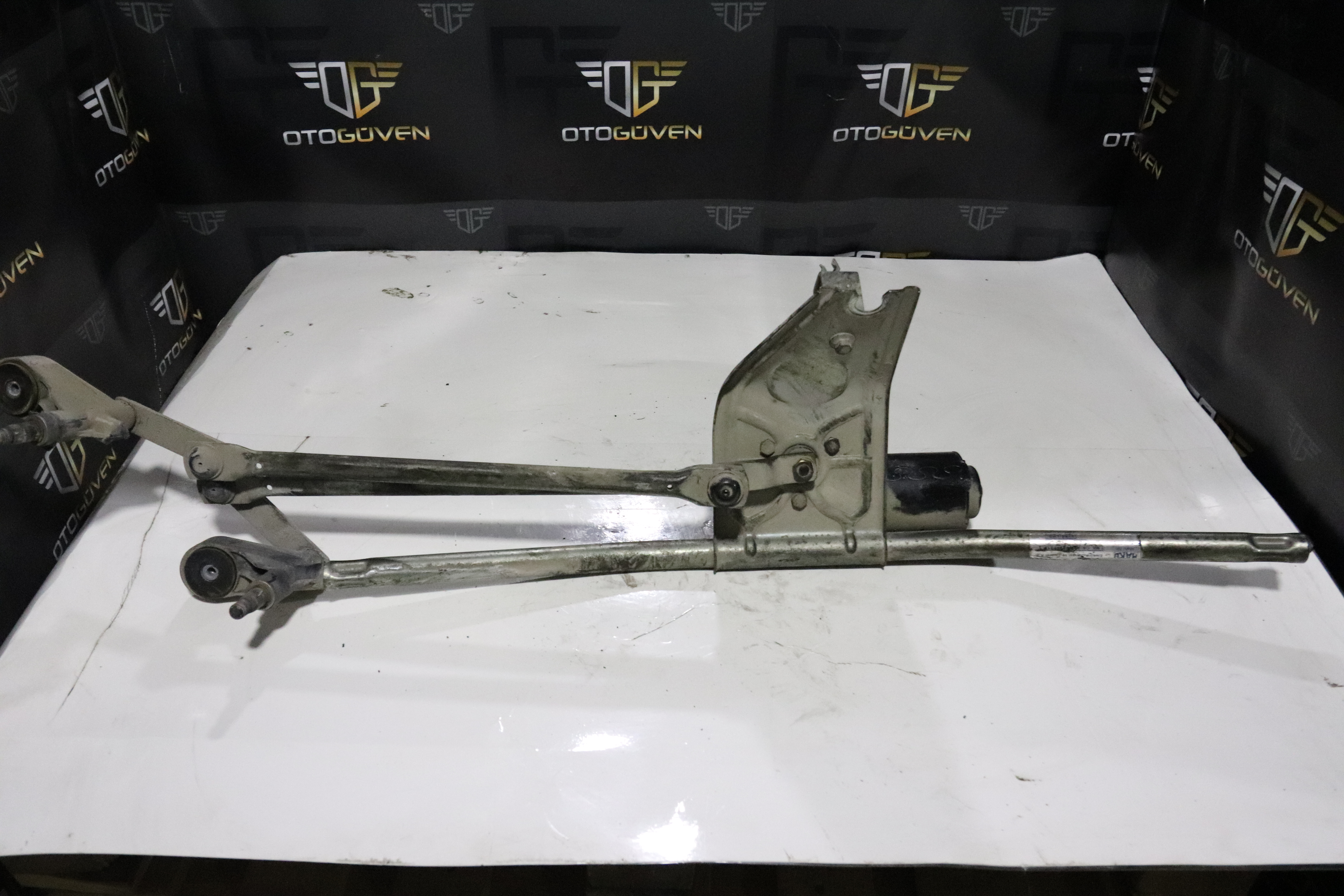 TRANSİT V184 CAM SİLECEK KOLU