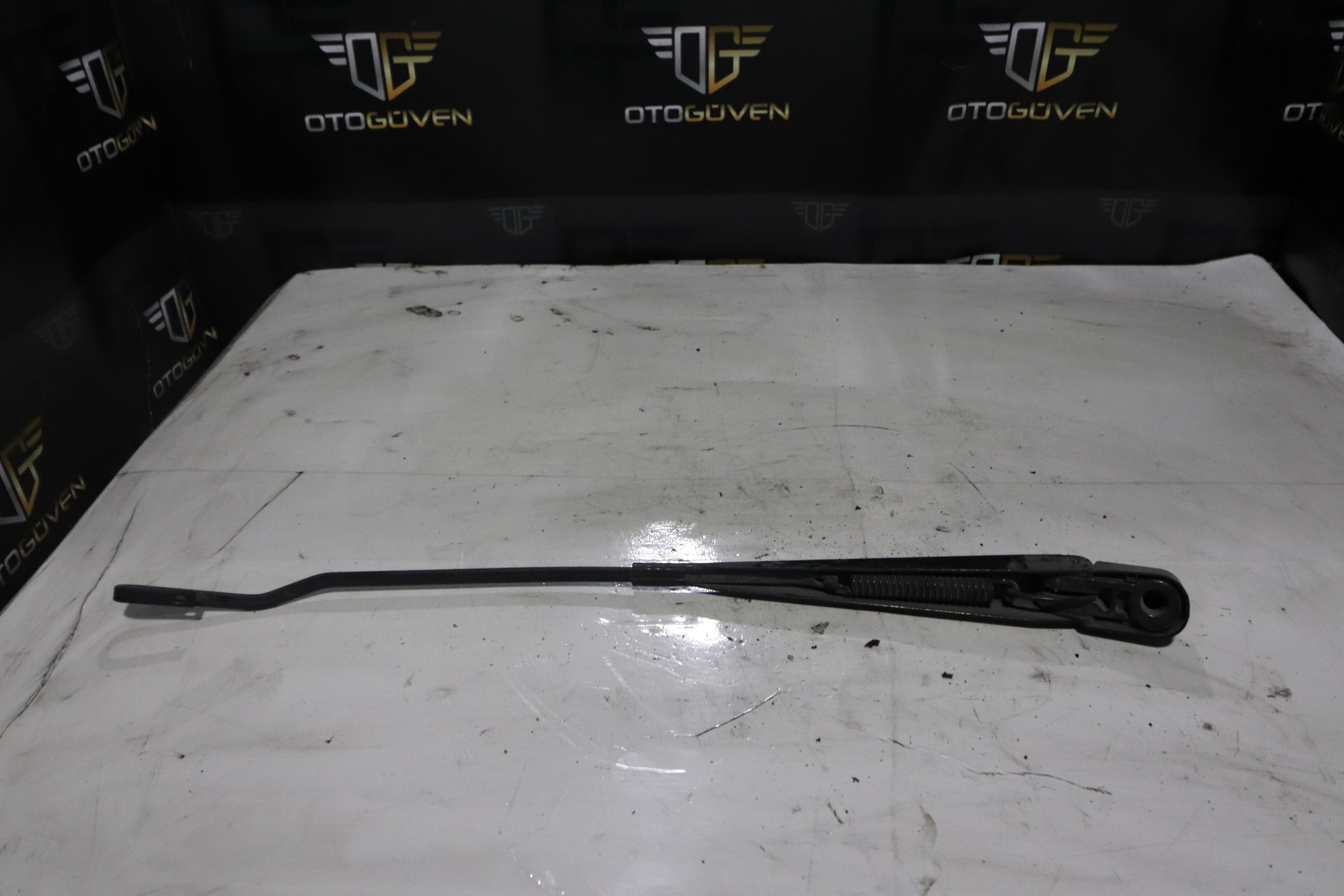 TRANSİT V184 CAM SİLGİ KOLU