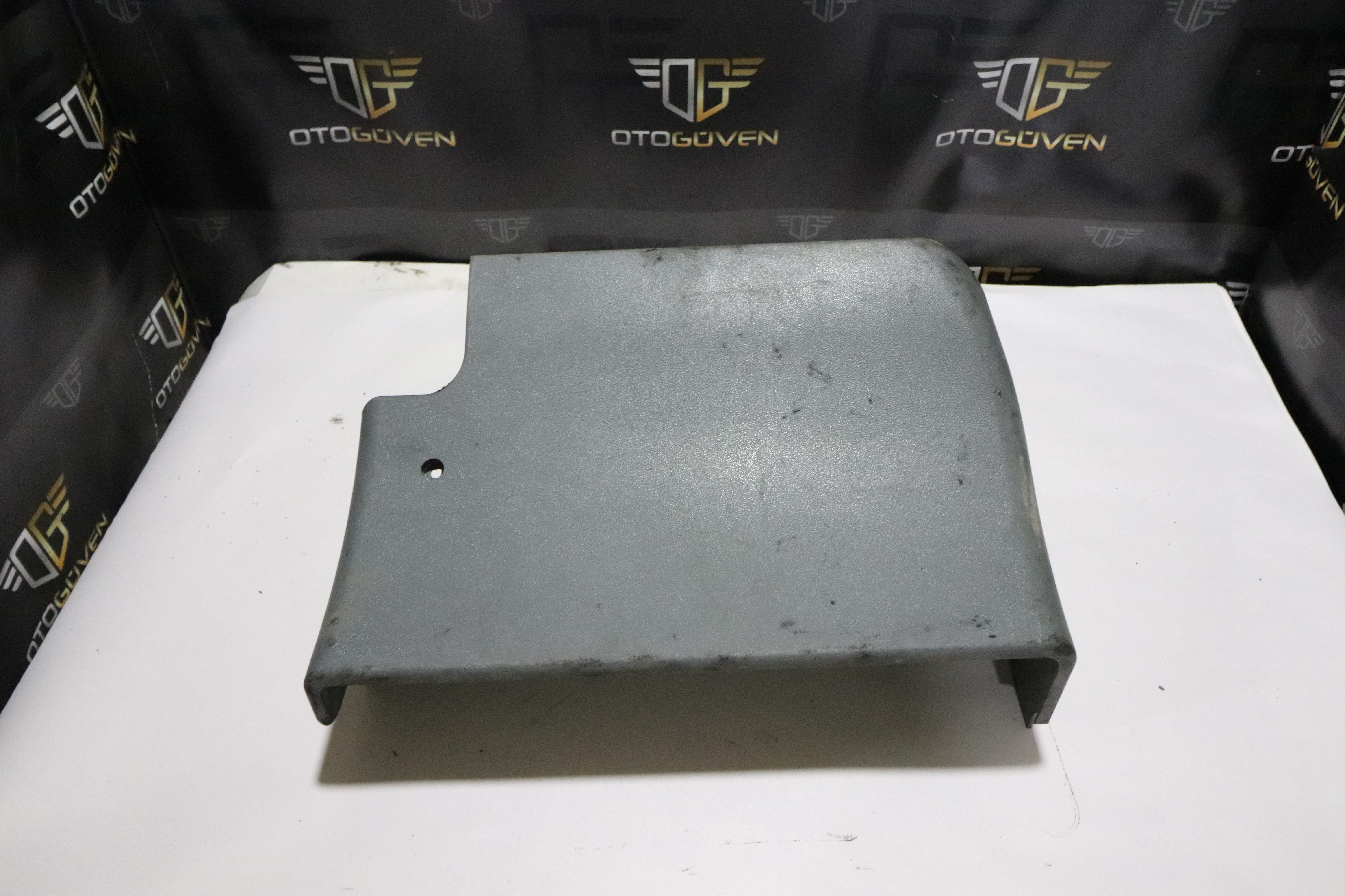 TRANSİT V347 KOLTUK PLASTİĞİ