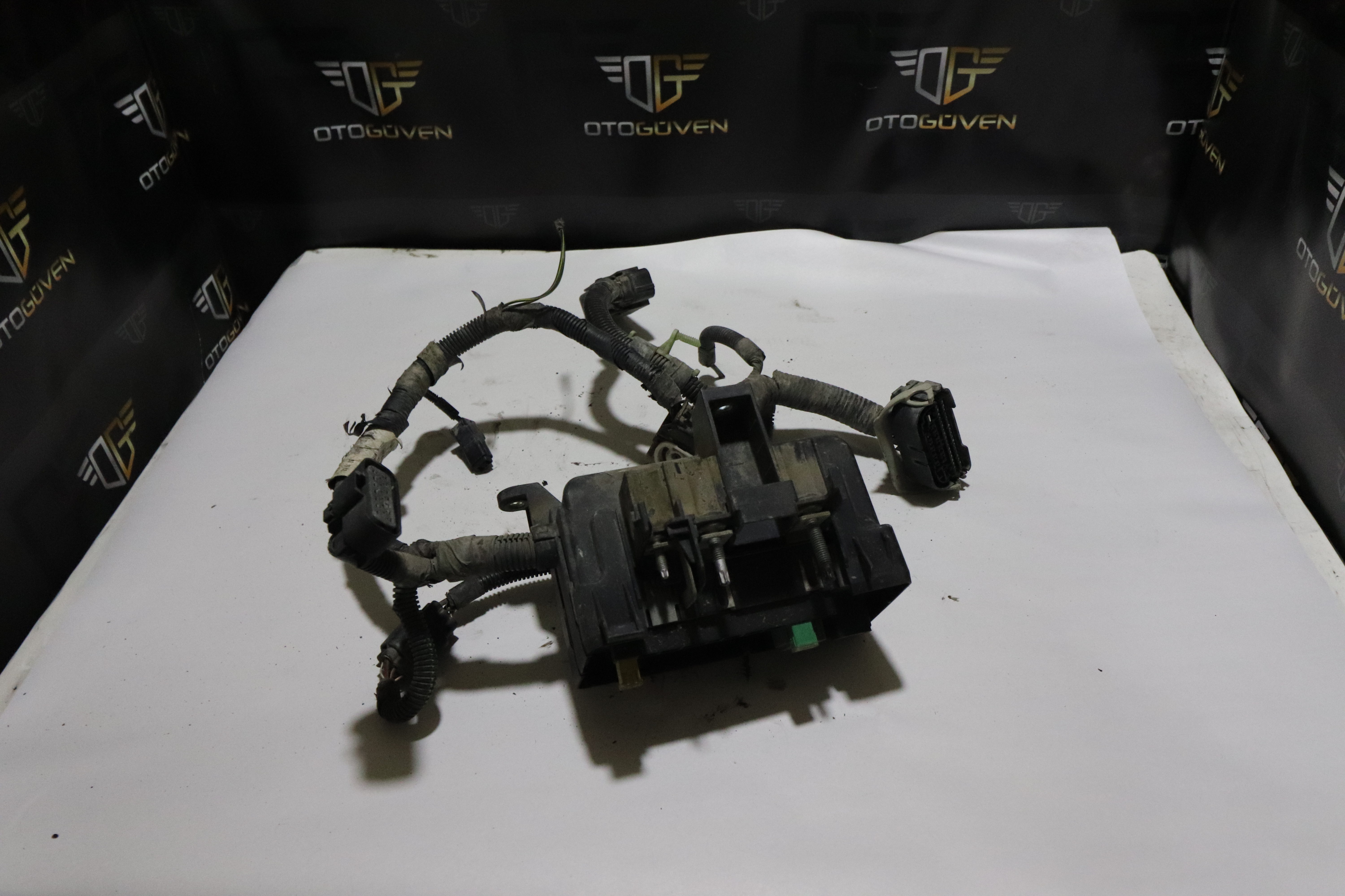 TRANSİT V347 SİGORTA KUTUSU