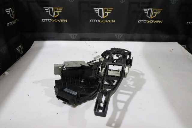 TRANSİT V363 ÖN SAĞ KAPI KİLİDİ