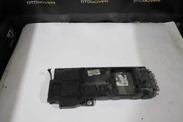 TRANSİT V363 SİGORTA KAPAĞI